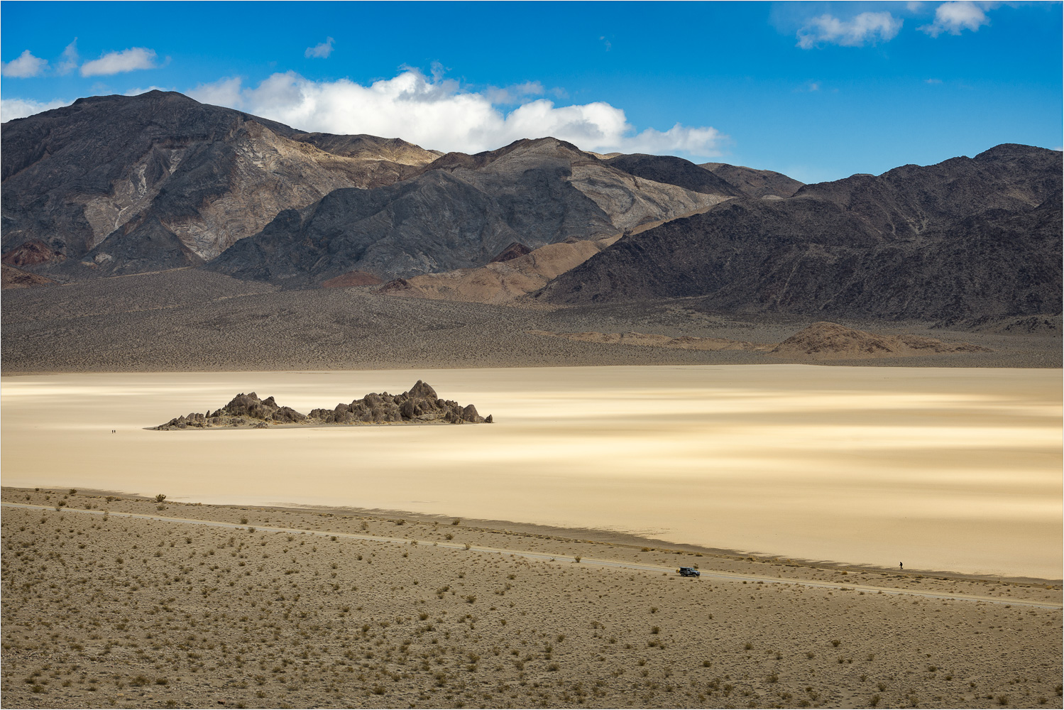 Stones-In-The-Lakebed.jpg