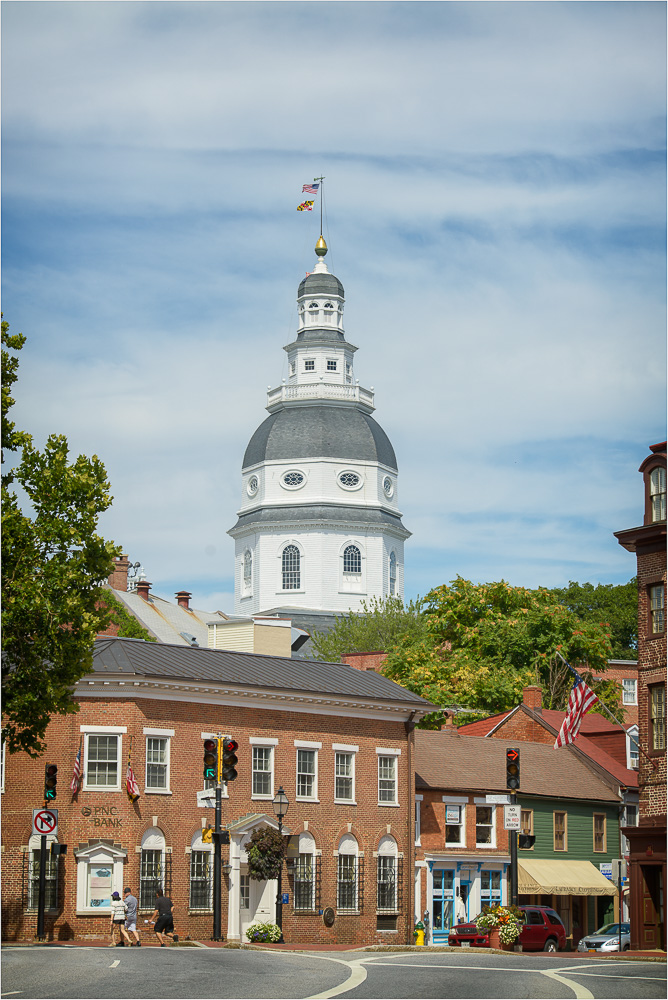 The-Capitol-Across-Town.jpg