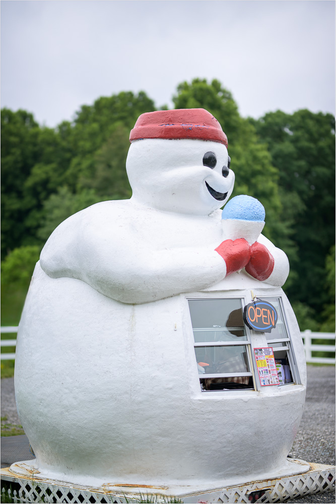 Frosty-Treats-From-The-Snowman.jpg