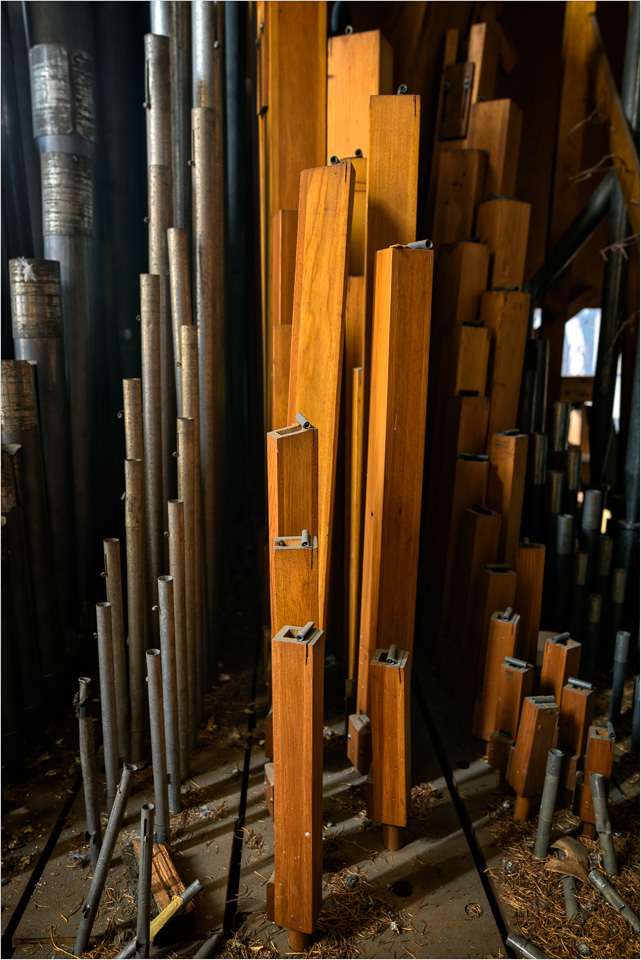 The-Pipe-Organ's-Innards.jpg