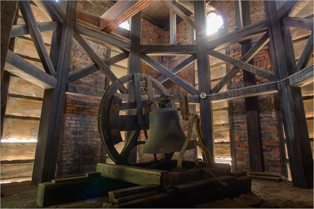 First-View-Of-The-Bell-From-The-Top-Of-The-Shaky-Ladder.jpg